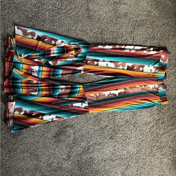 Multicolored Flare Pants - Picture 6 of 9